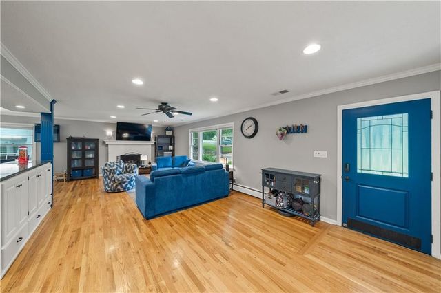 7623 W 52ND Street, Overland Park, KS 66202