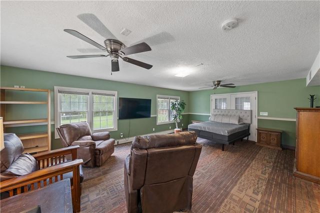 7623 W 52ND Street, Overland Park, KS 66202