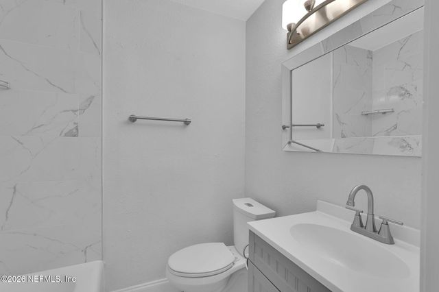 1916 UNIVERSITY Boulevard N, Jacksonville, FL 32211