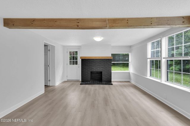 1916 UNIVERSITY Boulevard N, Jacksonville, FL 32211