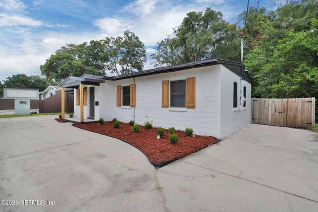 1916 UNIVERSITY Boulevard N, Jacksonville, FL 32211