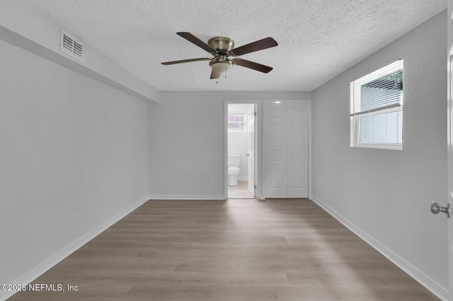 1916 UNIVERSITY Boulevard N, Jacksonville, FL 32211