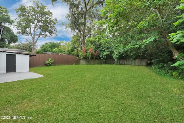 1916 UNIVERSITY Boulevard N, Jacksonville, FL 32211