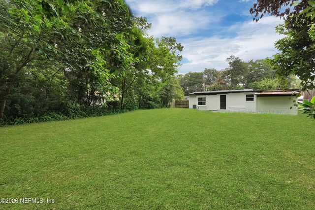 1916 UNIVERSITY Boulevard N, Jacksonville, FL 32211