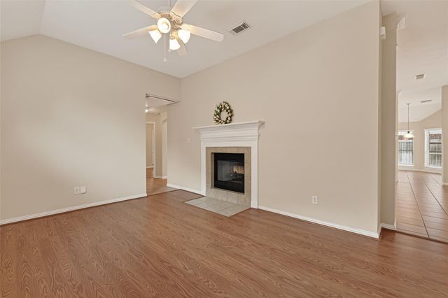 15834 Bishops Glen Lane, Houston, TX 77084