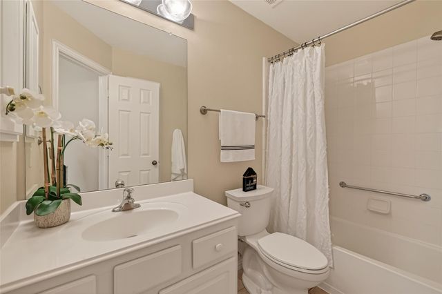 15834 Bishops Glen Lane, Houston, TX 77084