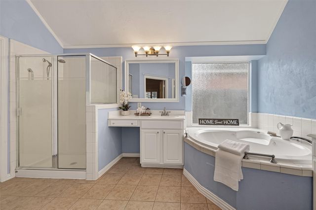 15834 Bishops Glen Lane, Houston, TX 77084