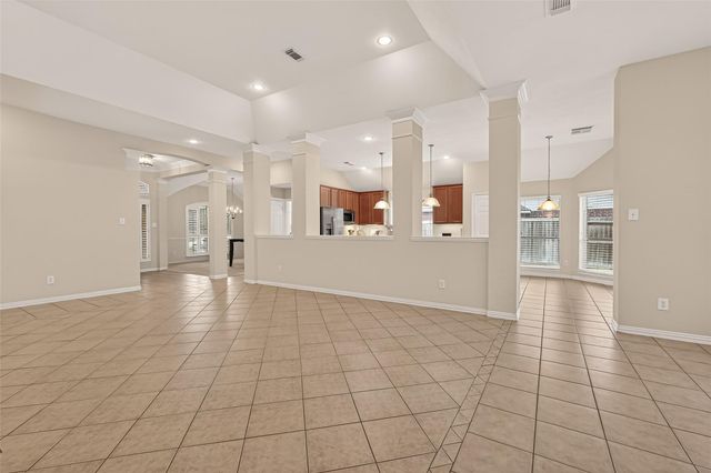 15834 Bishops Glen Lane, Houston, TX 77084