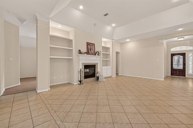 15834 Bishops Glen Lane, Houston, TX 77084