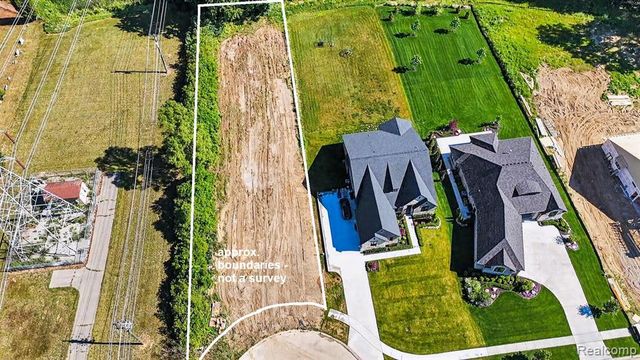 12739 N Pointe Drive, Shelby Twp, MI 48315