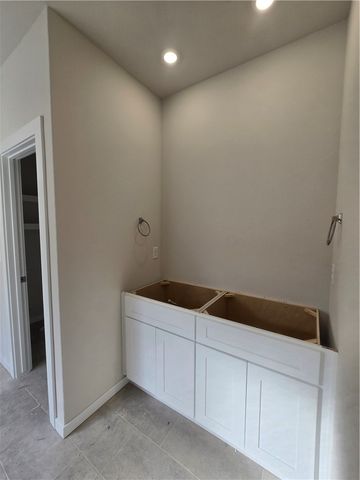 2307 Presley Street, Siloam Springs, AR 72761