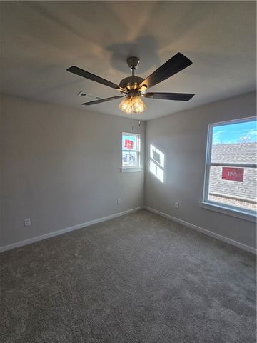 2307 Presley Street, Siloam Springs, AR 72761