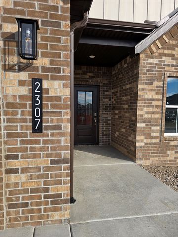 2307 Presley Street, Siloam Springs, AR 72761