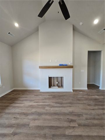 2307 Presley Street, Siloam Springs, AR 72761