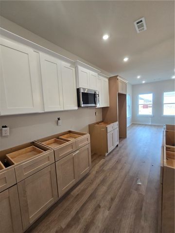 2307 Presley Street, Siloam Springs, AR 72761