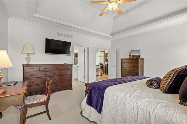 24503 E Woodland Circle, Lee's Summit, MO 64086