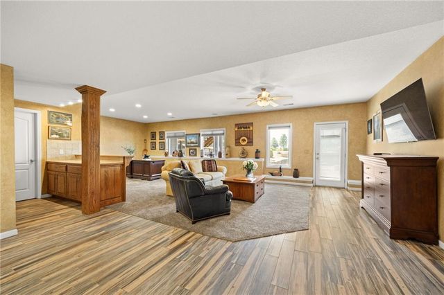 24503 E Woodland Circle, Lee's Summit, MO 64086