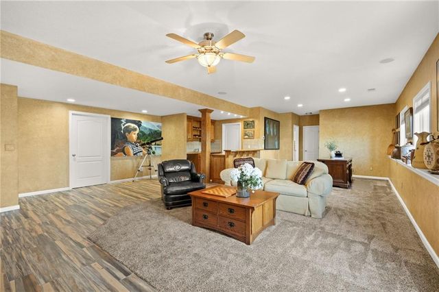 24503 E Woodland Circle, Lee's Summit, MO 64086