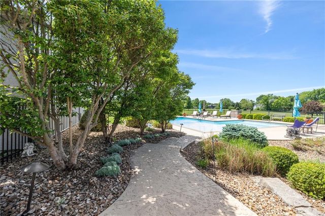 24503 E Woodland Circle, Lee's Summit, MO 64086
