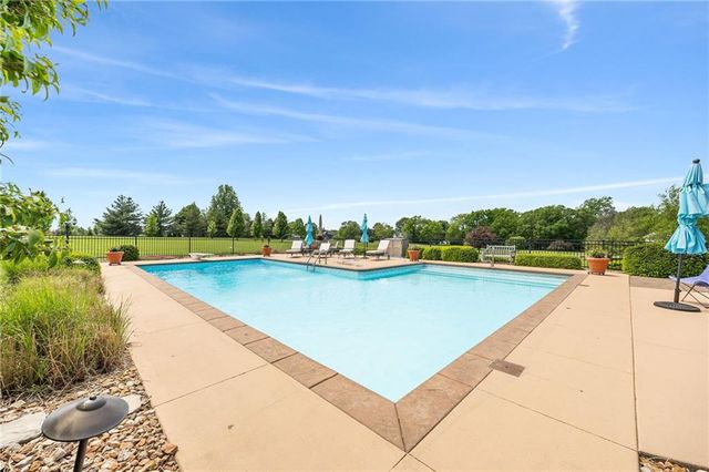 24503 E Woodland Circle, Lee's Summit, MO 64086