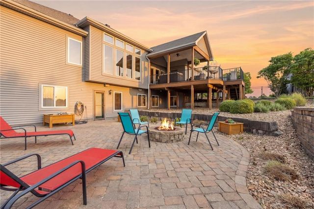 24503 E Woodland Circle, Lee's Summit, MO 64086