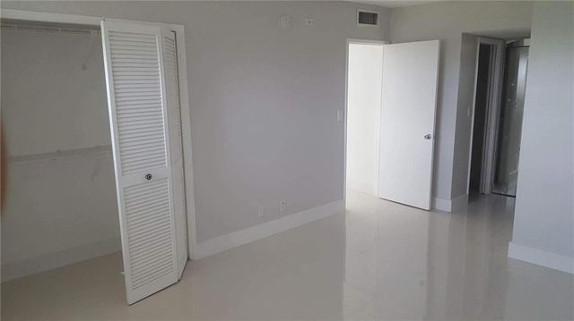 3150 N Course Lane 607, Pompano Beach, FL 33069