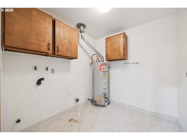 1203 Se KIBLING Ave, Troutdale, OR 97060