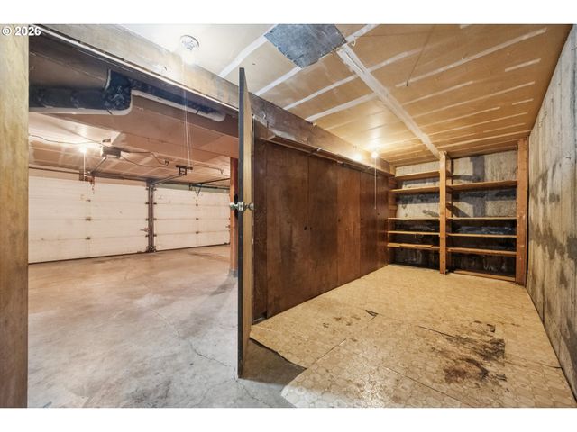 1203 Se KIBLING Ave, Troutdale, OR 97060