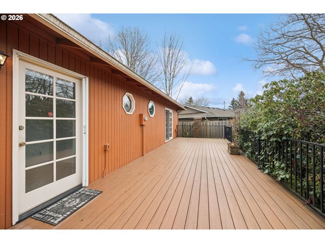 1203 Se KIBLING Ave, Troutdale, OR 97060