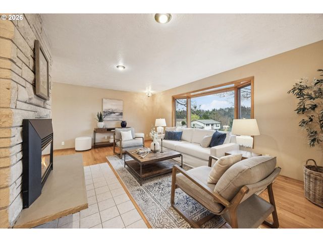 1203 Se KIBLING Ave, Troutdale, OR 97060