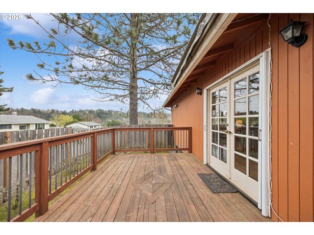 1203 Se KIBLING Ave, Troutdale, OR 97060