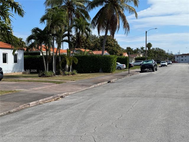51 Montilla Ave 51, Coral Gables, FL 33134