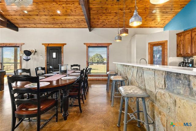 381 Schneider Road, Seguin, TX 78155