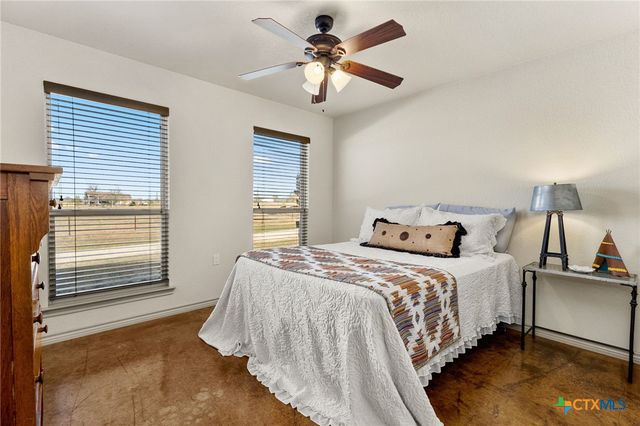 381 Schneider Road, Seguin, TX 78155