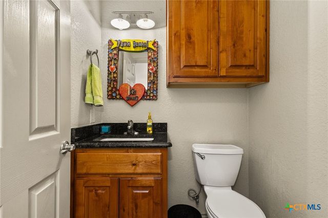 381 Schneider Road, Seguin, TX 78155