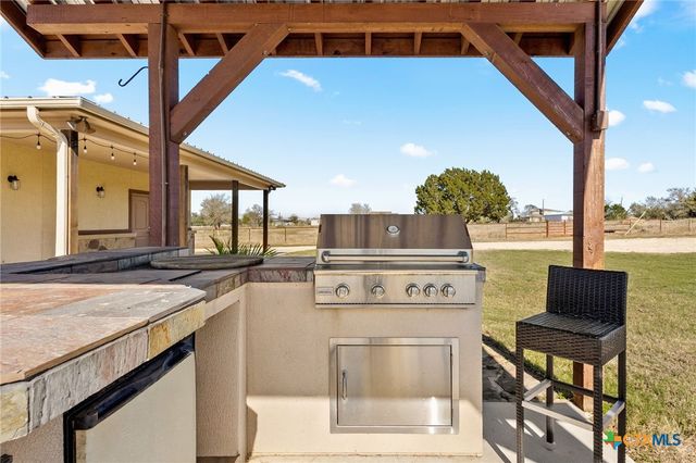 381 Schneider Road, Seguin, TX 78155
