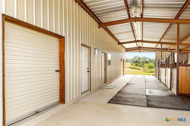 381 Schneider Road, Seguin, TX 78155