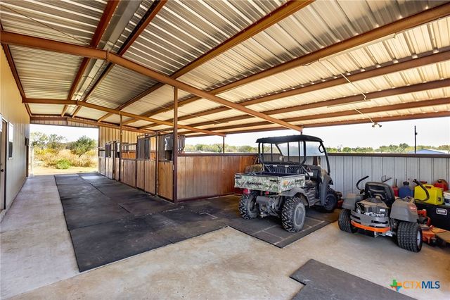 381 Schneider Road, Seguin, TX 78155