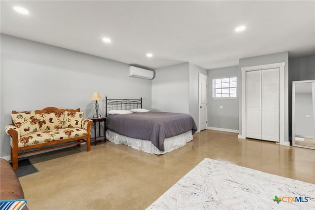 381 Schneider Road, Seguin, TX 78155