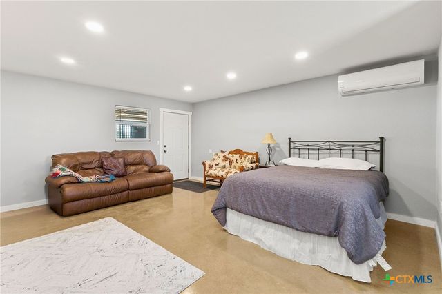 381 Schneider Road, Seguin, TX 78155