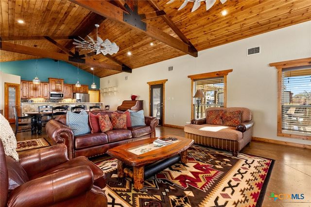 381 Schneider Road, Seguin, TX 78155