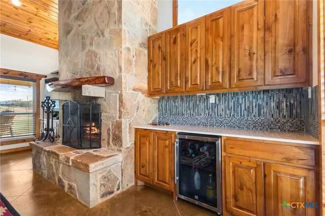 381 Schneider Road, Seguin, TX 78155