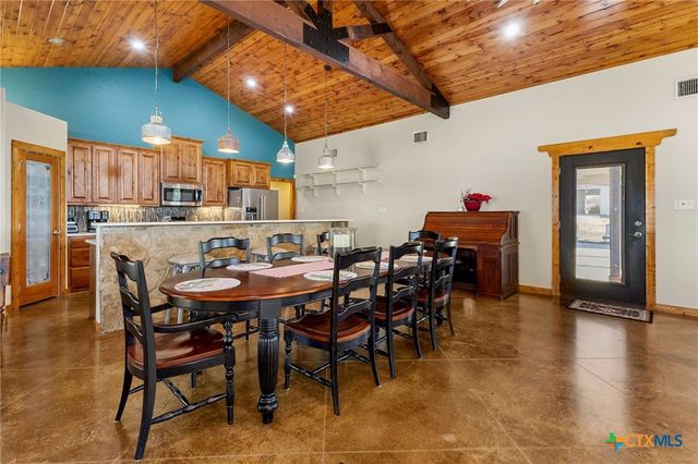 381 Schneider Road, Seguin, TX 78155