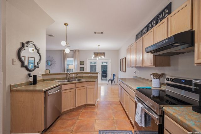 12239 GWENDOLEN DR, San Antonio, TX 78253