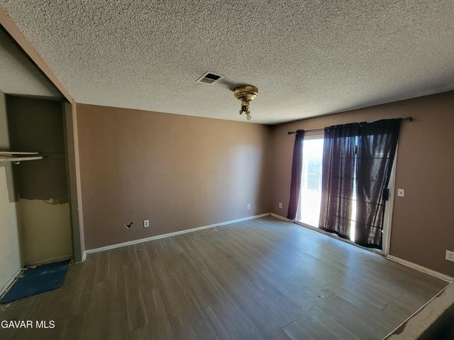 41052 E 177th St E Street, Lancaster, CA 93535