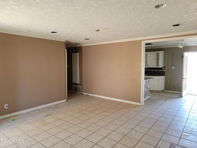 41052 E 177th St E Street, Lancaster, CA 93535