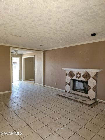 41052 E 177th St E Street, Lancaster, CA 93535