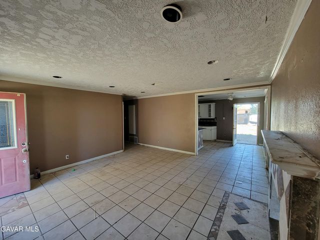 41052 E 177th St E Street, Lancaster, CA 93535