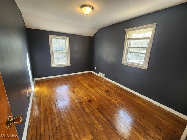 2320 Wrenford Road, University Heights, OH 44118