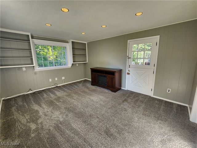 2320 Wrenford Road, University Heights, OH 44118